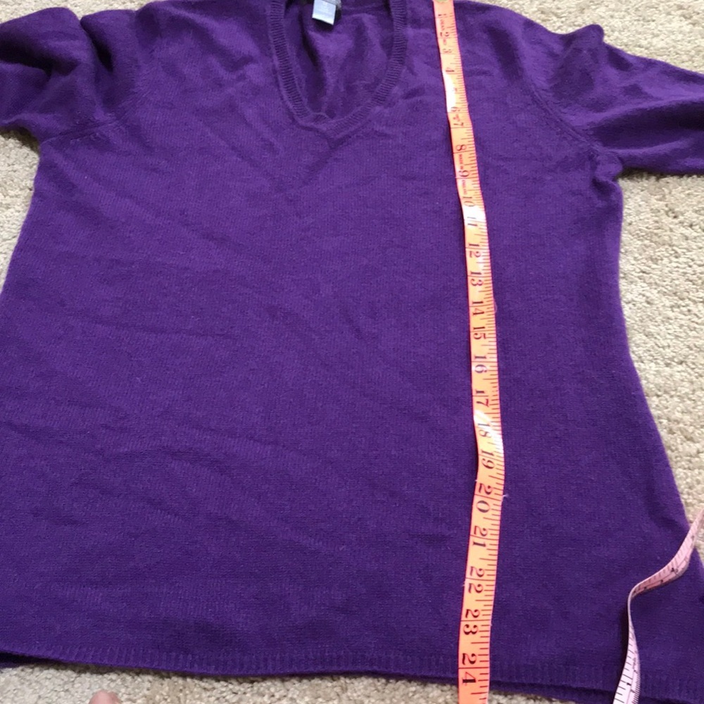 Charter club medium V neck cashmere sweater - Picture 8 of 8